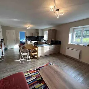 Appartement Confort Et Ressourcement Au Vert, Renaison