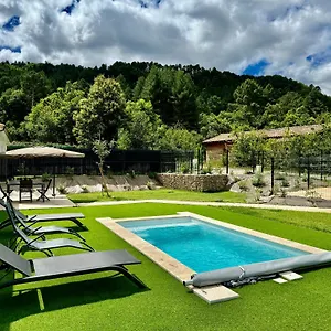 Villa Les Du Lignon - Votre Escapade En Ardeche Avec Piscine Privee, Pont-de-Labeaume